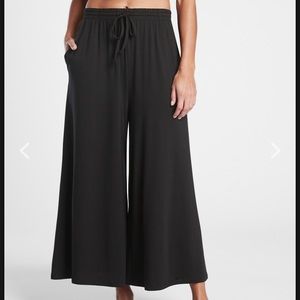 Athleta Nighttime Bliss Sleep Wide Leg Crop
